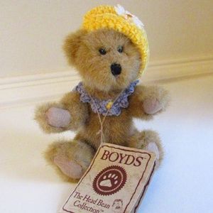 "Cocoa DeBearvoire" #904075 Retired Boyds Bear Hats and Such series